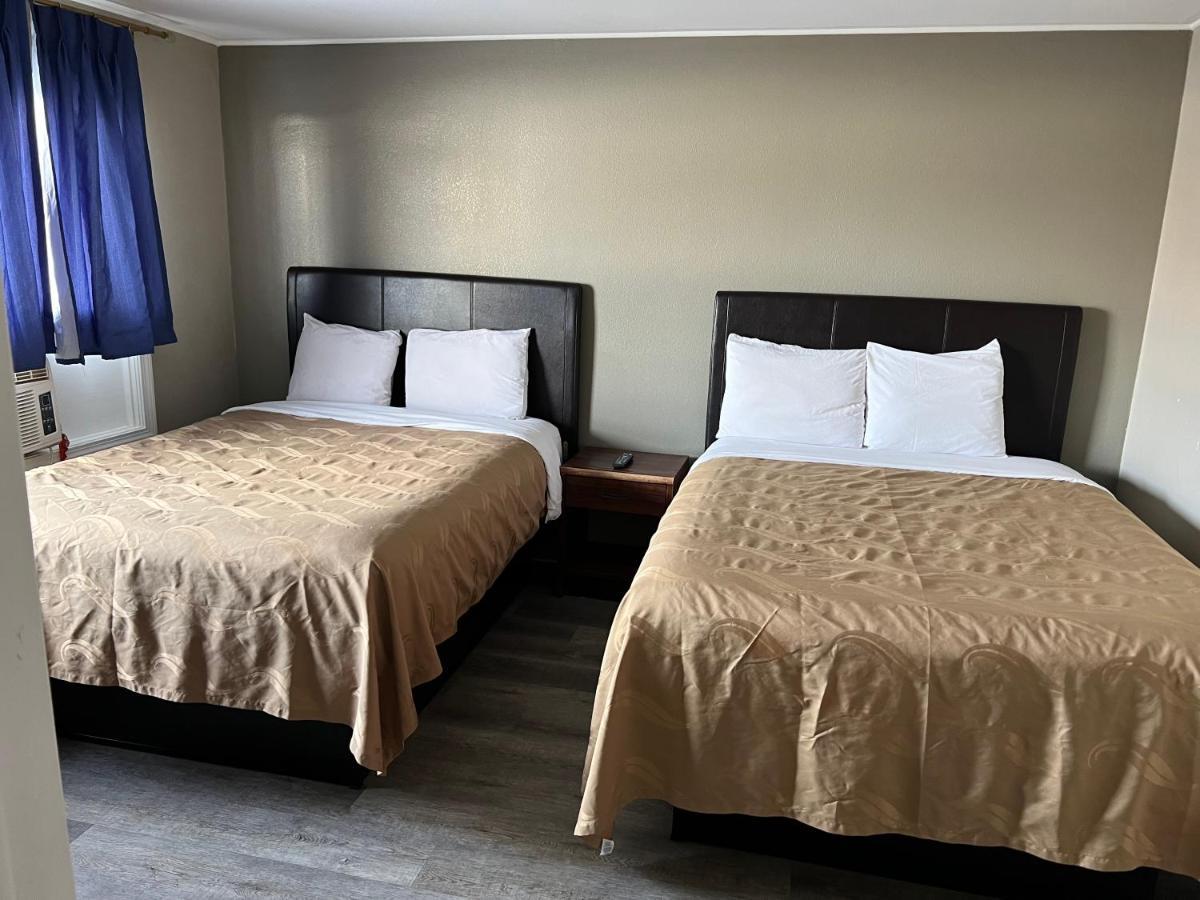 Timberly Motel Gaylord Exteriér fotografie
