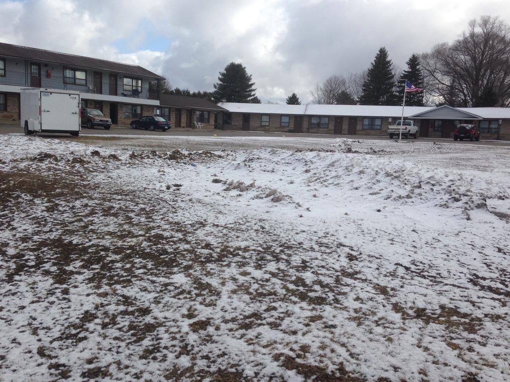 Timberly Motel Gaylord Exteriér fotografie